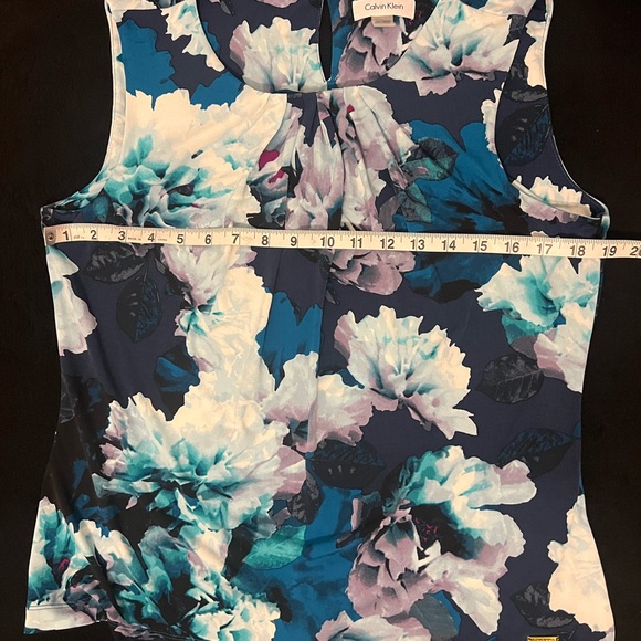 Calvin Klein Women’s Floral Top Pleated Neck Sleeveless Cami Size Large - Picture 8 of 9